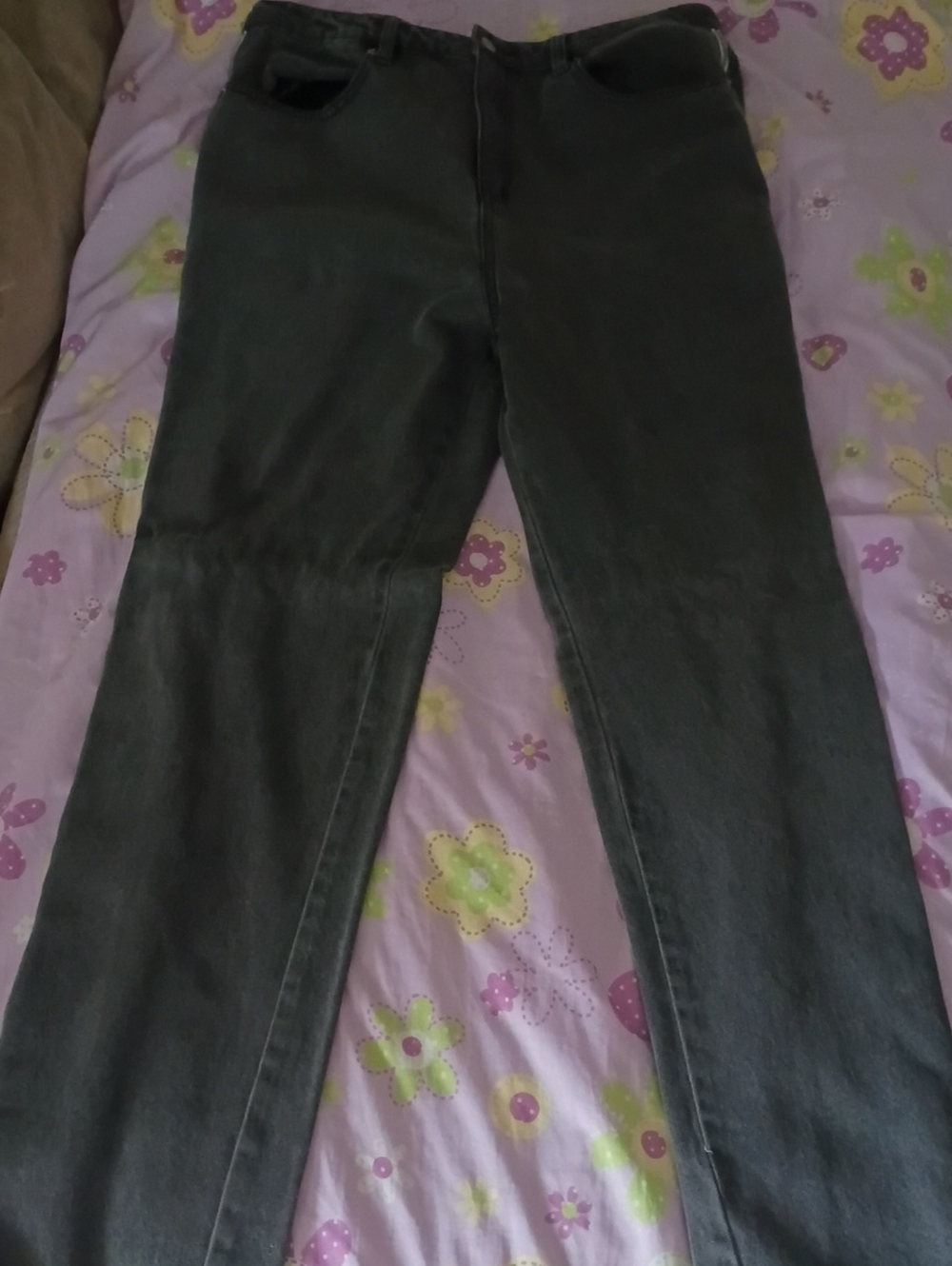 Fashion Nova Women's Skinny Jeans in Dark Gray